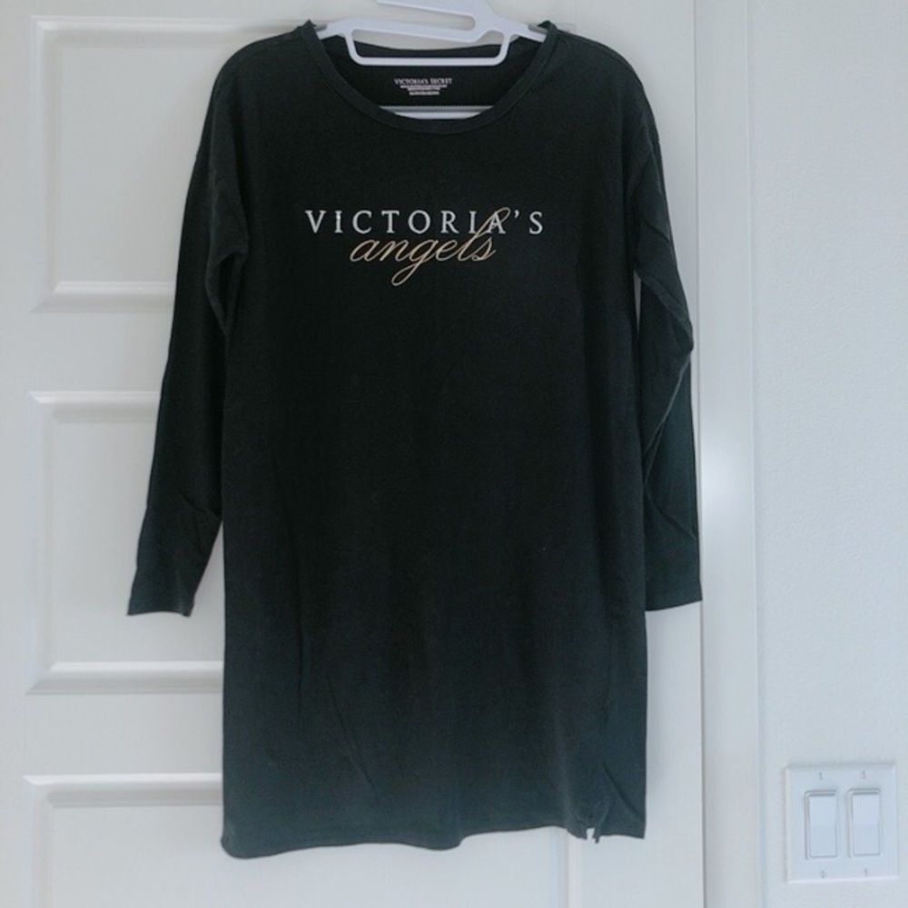 Victoria’s Secret, Sleepshirt size XS